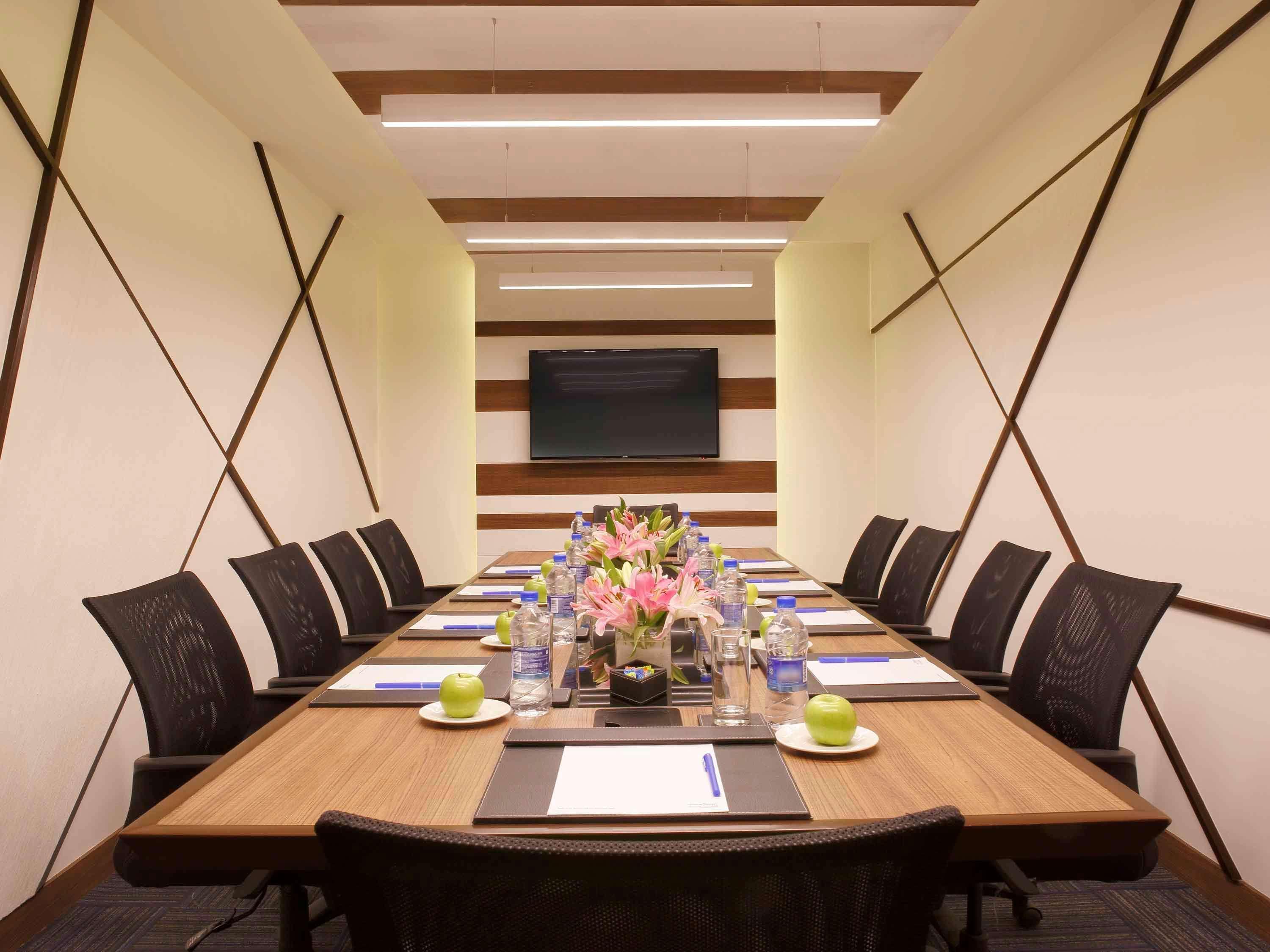 Mercure Chennai Sriperumbudur Buitenkant foto