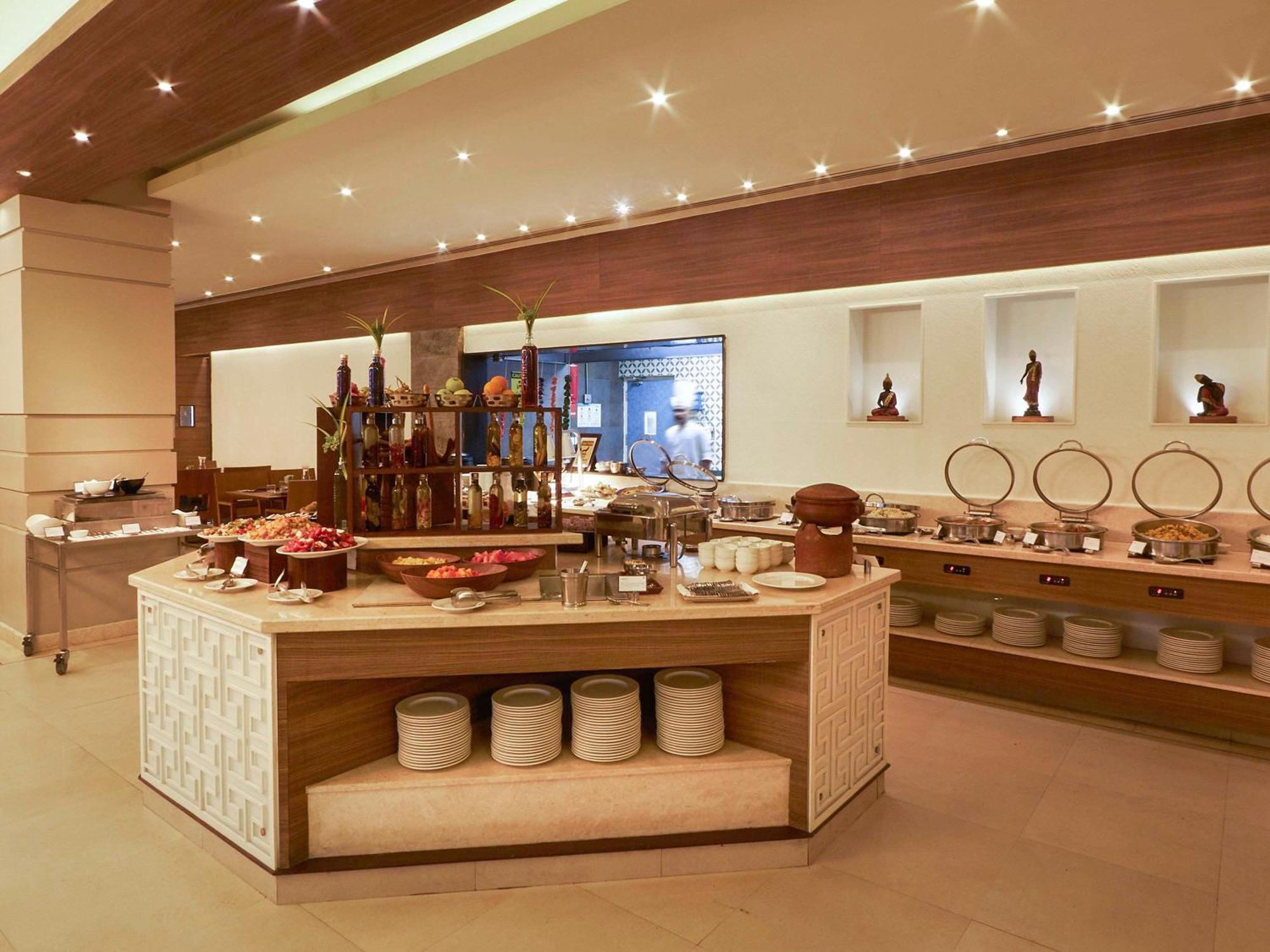 Mercure Chennai Sriperumbudur Buitenkant foto